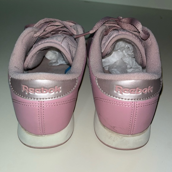 Reebok Classics Pink On Pink On Silver Sneaker Shoes - Picture 5 of 9